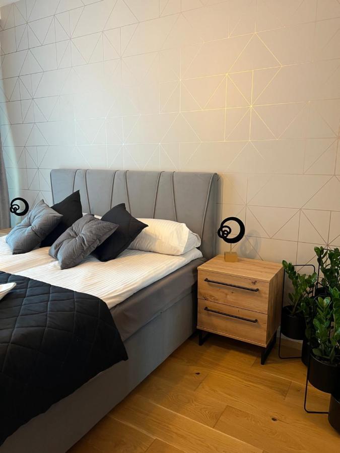 Family & Business Elegant Apartments, Kadzielnia, Wdk, Stadion Korona -1 Bedroom, Terrace, Garage, New! Кельце Экстерьер фото